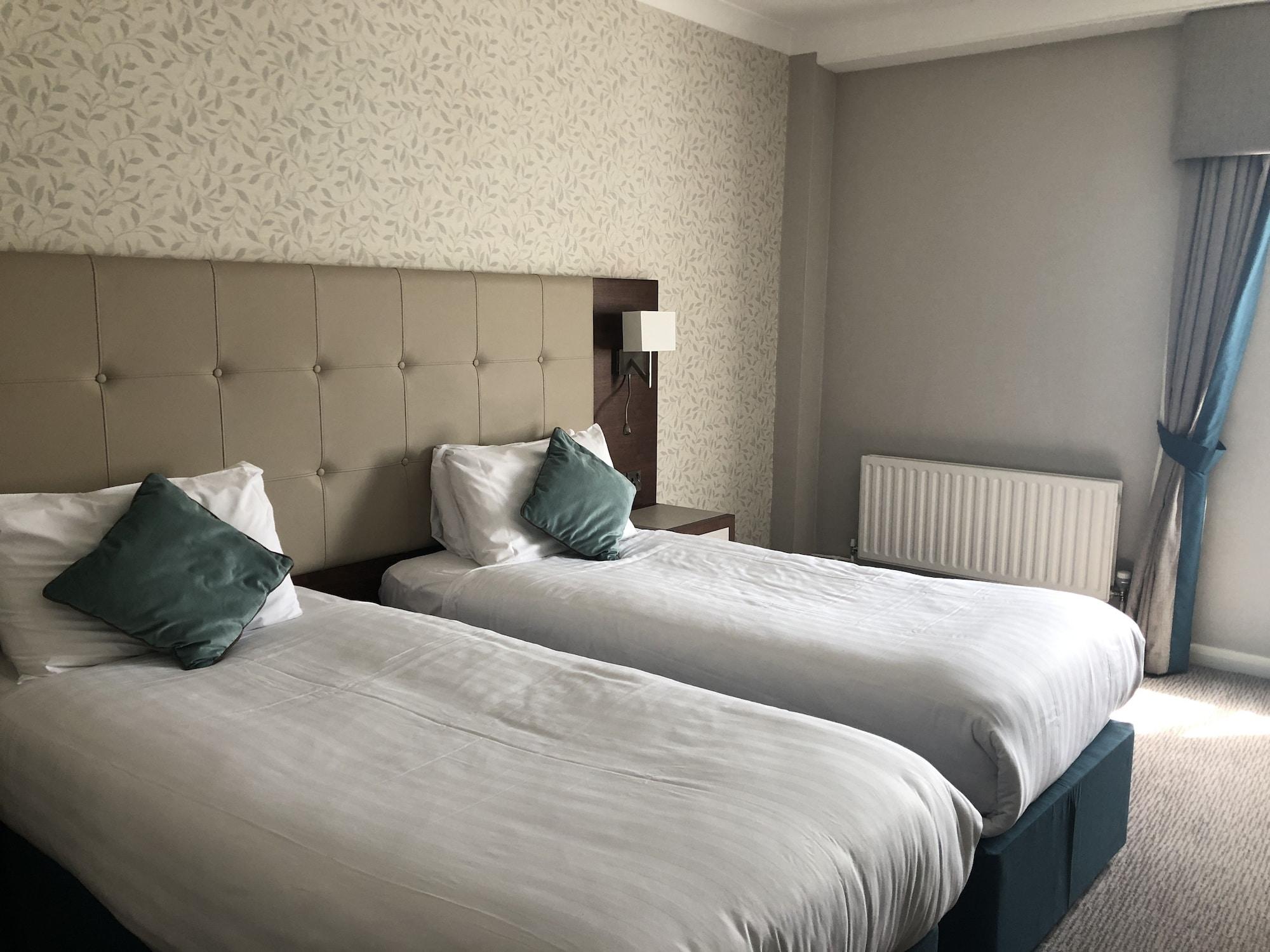 Best Western Red Lion Hotel Salisbury Bagian luar foto