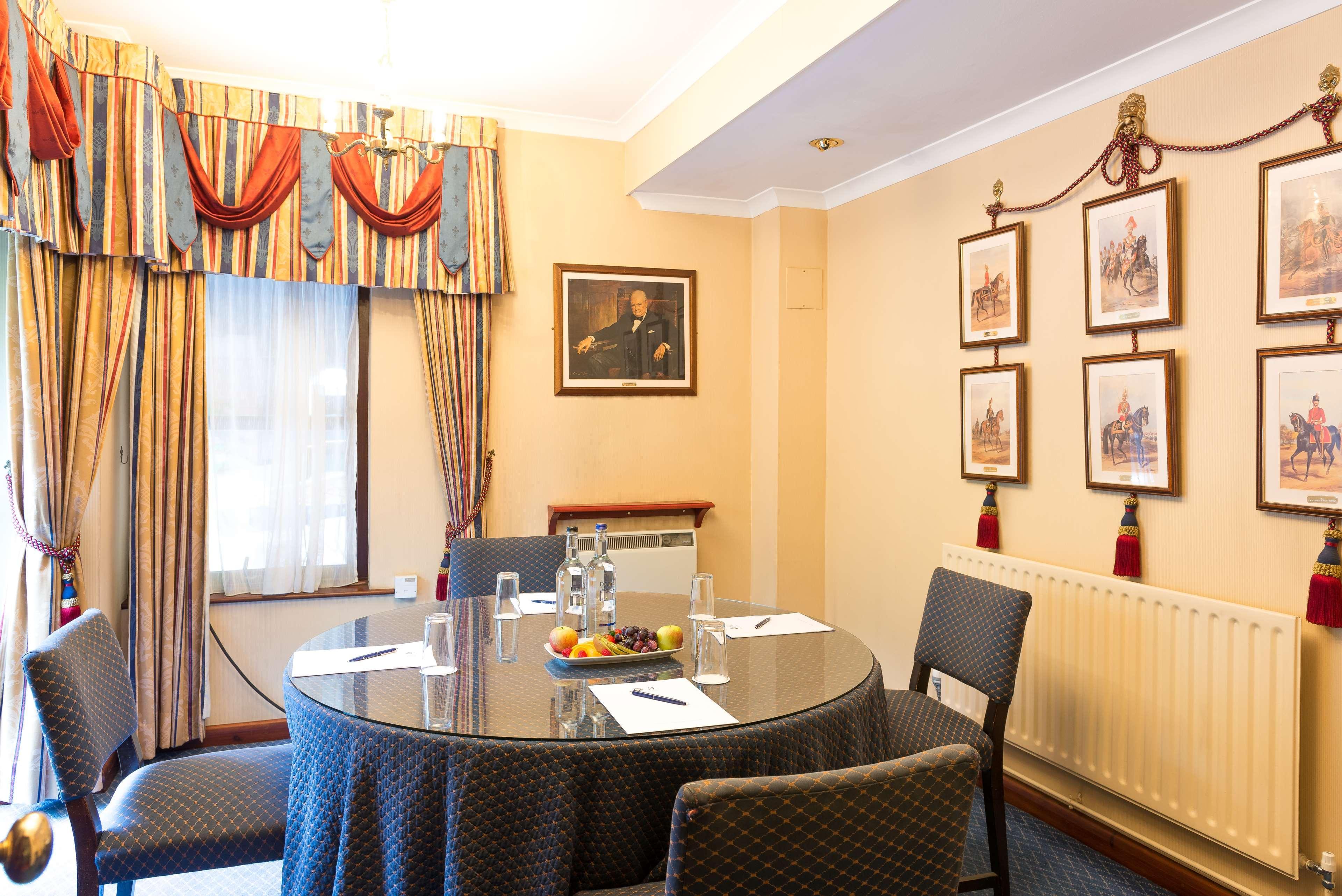 Best Western Red Lion Hotel Salisbury Bagian luar foto